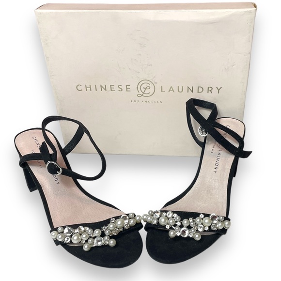 NWT Chinese Laundry Rosetta Embellished Open Toe Heels Size 6.5 - Picture 1 of 15